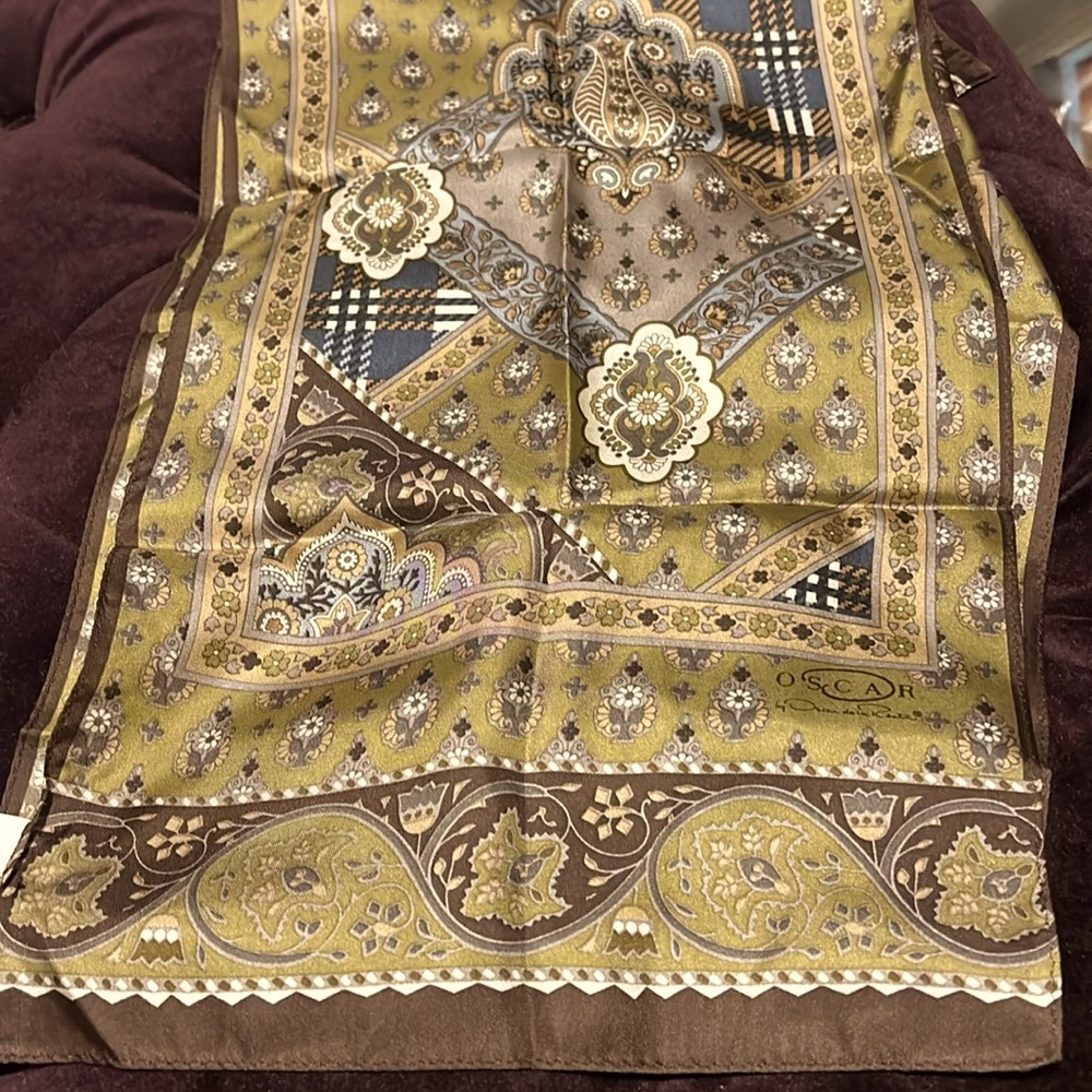 Oscar de la Renta Vintage Silk Scarf